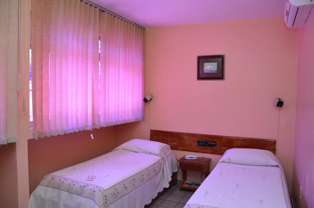 Hotel Permanente Garanhuns Zimmer foto
